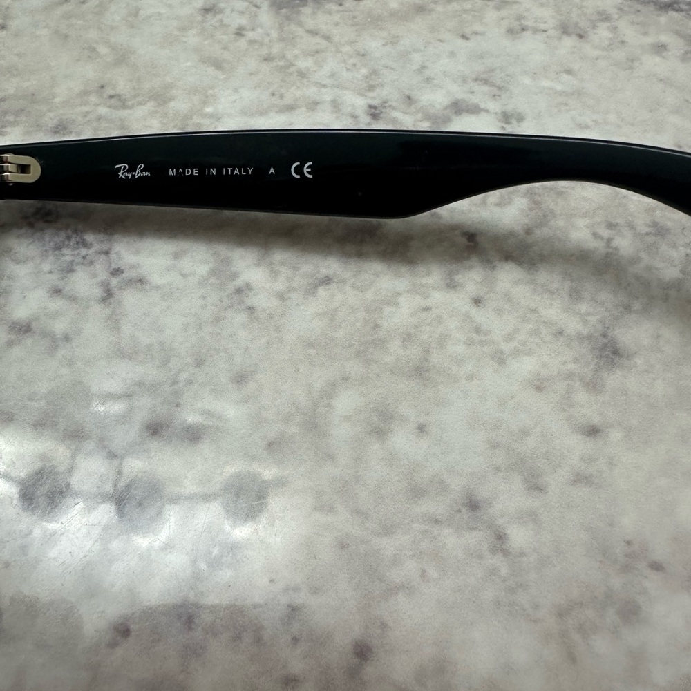 RayBan Black New Wayfarer Sunglasses - Picture 7 of 11